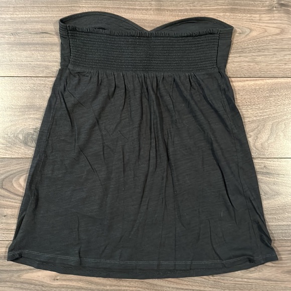 American Eagle Charcoal Grey Flowy Tube Top - Picture 2 of 3